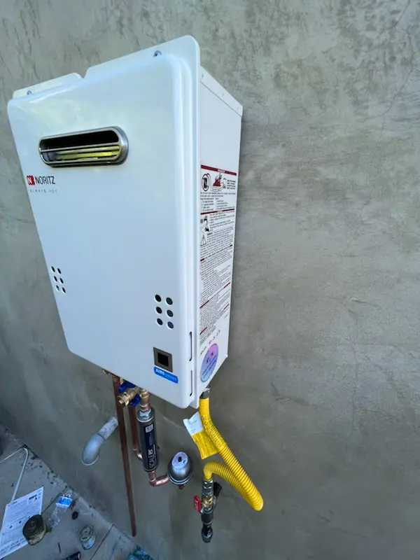 Tankless water heater installation for Myakka City homes